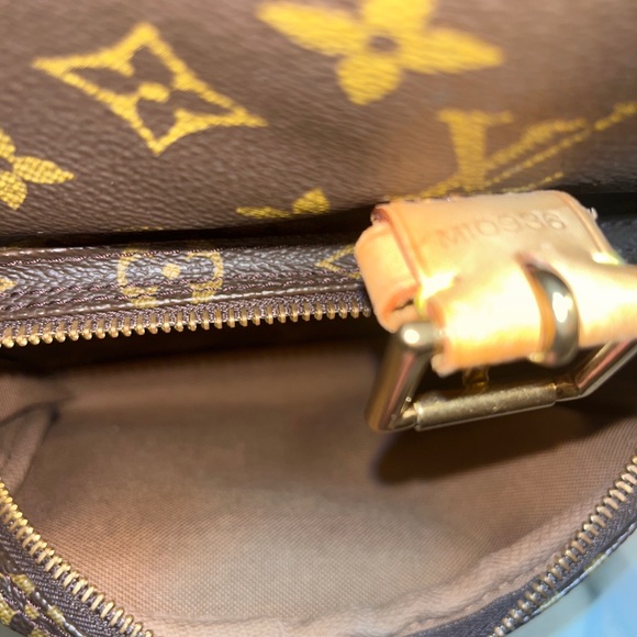 Louis Vuitton Monogram Montsouris GM Backpack - Picture 6 of 12